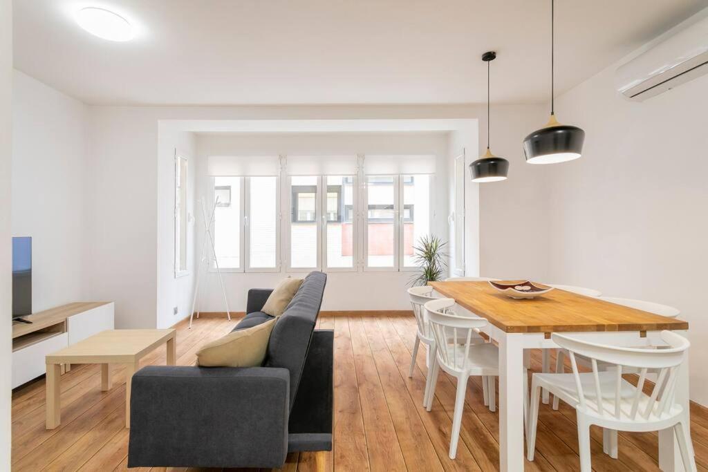 Cozy Apartment City Center Alicante Exterior photo